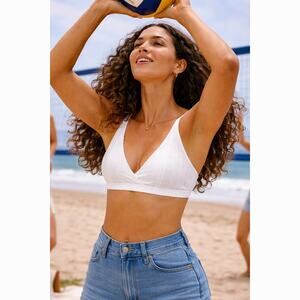Eyelet Top Andie Swim The Belmar Top Bikini Top White size S